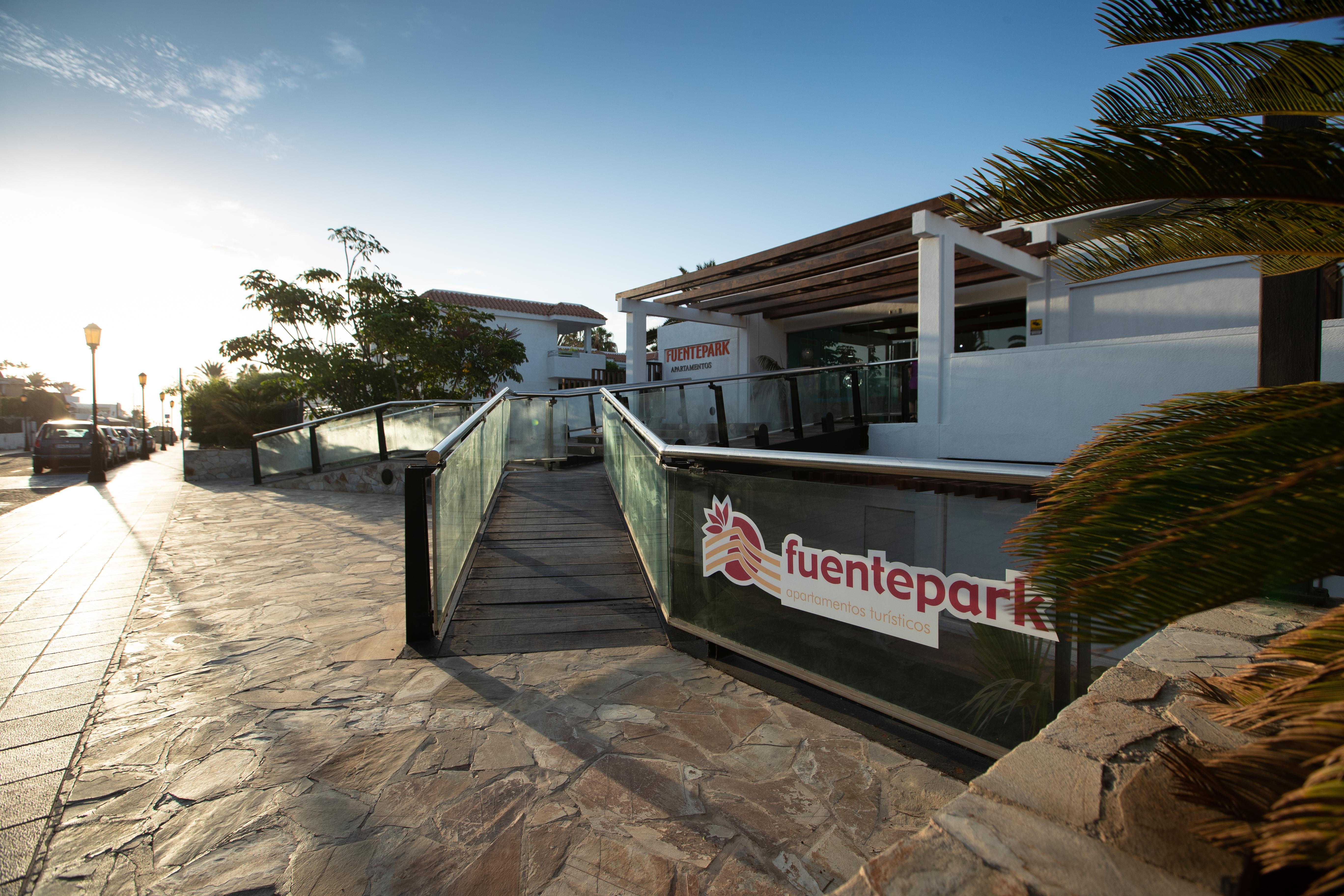 קורלחו Fuentepark Apartments מראה חיצוני תמונה