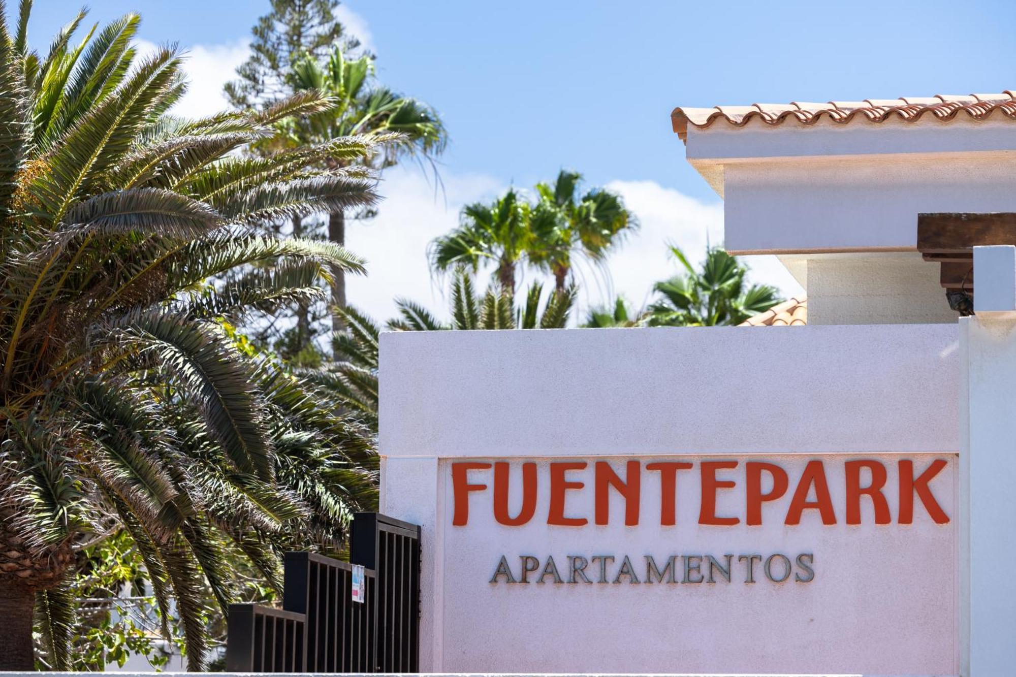 קורלחו Fuentepark Apartments מראה חיצוני תמונה